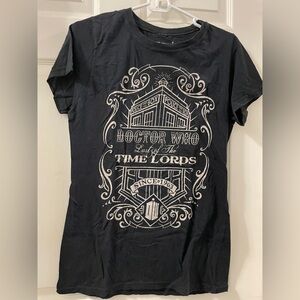 Her Universe Doctor who tee